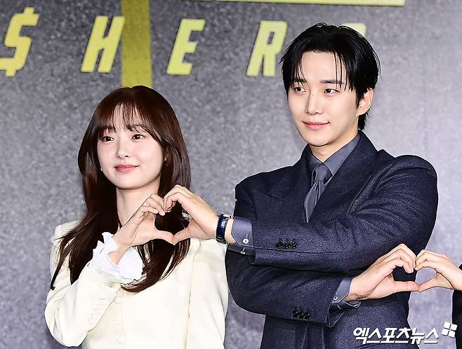 9년 장기 연애 커플 / '캐셔로' 김혜준, 이준호