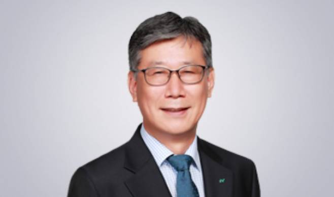 내부 직원 일탈로 대규모 개인정보 유출 사태를 겪은 신한카드가 금융감독원 출신 인사를 감사위원으로 영입하며 내부통제 강화에 나섰다. 사진은 신한카드 사내이사 겸 상근 감사위원으로 신규선임된 박영규 iM증권 감사본부 전무./사진= iM증권 홈페이지 캡쳐