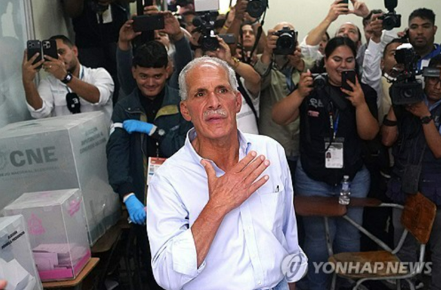 온두라스 대통령 당선자 나스리 아스푸라. AFP 연합뉴스