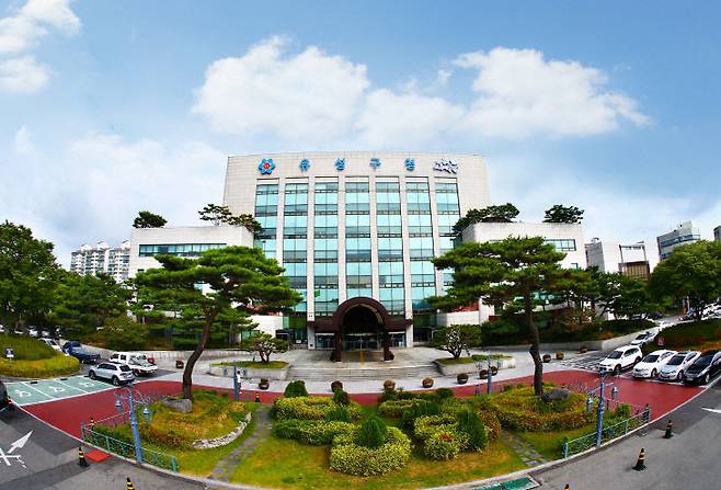 대전 유성구청 전경.