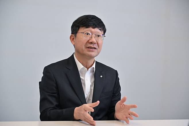 박병건 한국사모펀드(PEF)협의회 회장이 23일 서울 중구 대신파이낸스센터에서 진행된 헤럴드경제와 인터뷰에서 PEF의 사회적 책임에 대해 말하고 있다. 임세준 기자