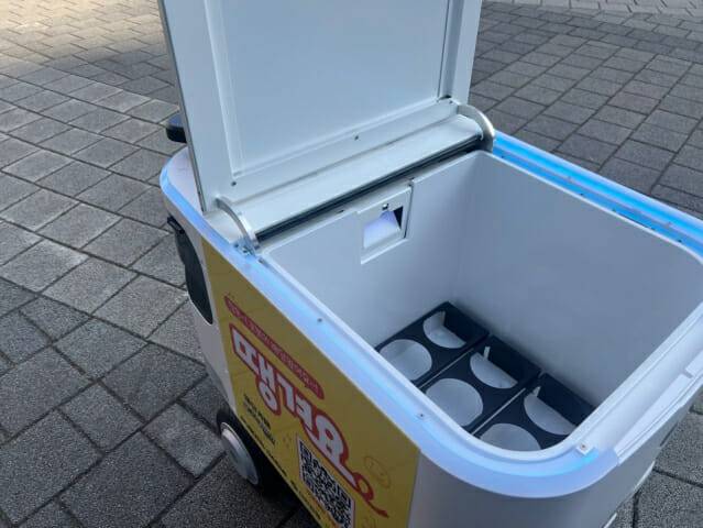 로보티즈 자율주행로봇 '개미' 적재함 내부 (사진=지디넷코리아 신영빈 기자)
