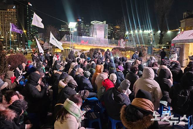 지난 1월 9일 진행된 '윤석열 대통령 파면과 민주주의의 회복을 위한 기도회'. 30여 개 기독단체와 교회들은 연합기도회 열고, "12.3 내란 사태는 단순히 정치적 대립의 문제가 아니라, 민주주의의 근간을 흔들고 기독교의 핵심 가치를 저해하는 심각한 문제"라고 강조했다.