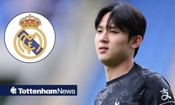 ▲ 잉글랜드 프로축구 챔피언십(2부) 무대에서 뛰는 공격수 양민혁이 후반 추가시간 극적인 결승 골로 홈구장을 폭발시켰다. 올 시즌 리그 3호 골. 유럽 데뷔 후 한 시즌 개인 최다골 기록을 새로 썼다. ⓒ 토트넘 홋스퍼 뉴스