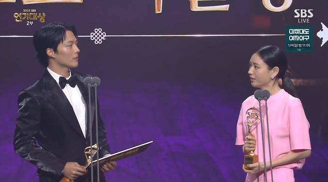 ▲ 장기용(왼쪽), 안은진. 출처| 2025 SBS 연기대상 방송 캡처
