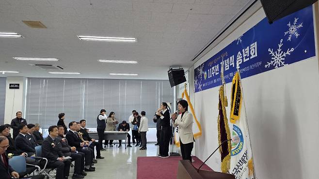 (사)신체장애인복지회 충남지회 서산시지부는 12월 30일 오후 4시 서산시자원봉사센터 대회의실에서 '창립 제11주년 기념식 및 송년회'를 성황리에 개최했다(사진=서산시 제공)