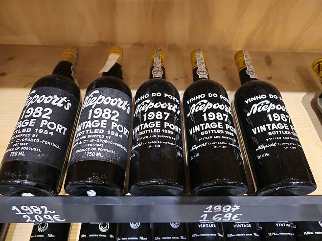 니포트(Niepoort) 1980년대 빈티지 포트. 최현태 기자