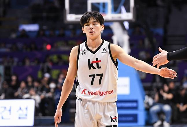 커리어 최다 득점 경기를 만들어낸 강성욱. /사진=KBL