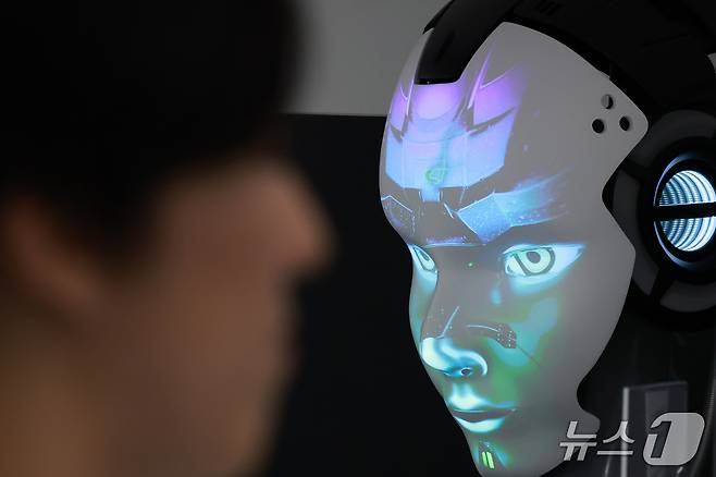 메타 휴머노이드 ‘마스크봇’의 모습