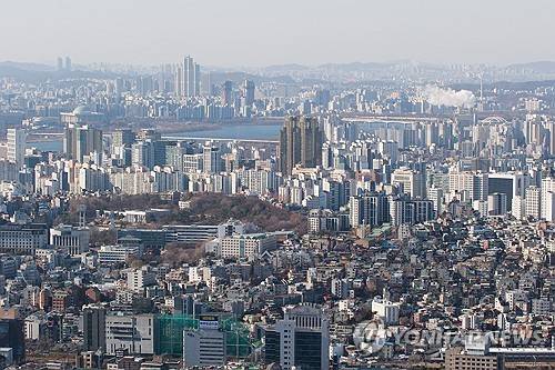 남산에서 바라본 서울 시내 아파트 전경. 연합뉴스