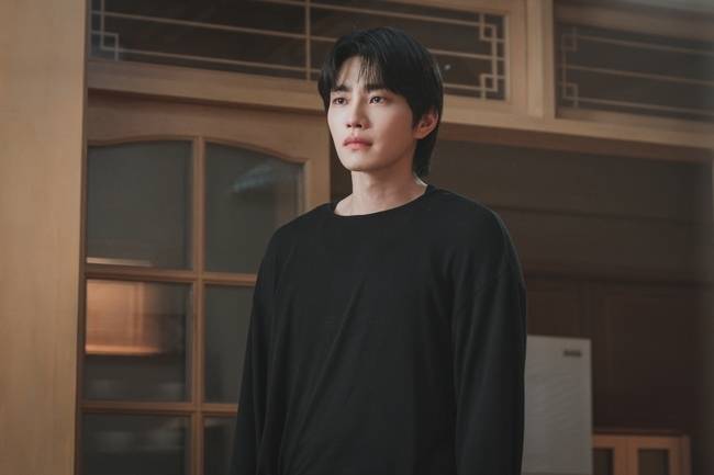 KT스튜디오지니