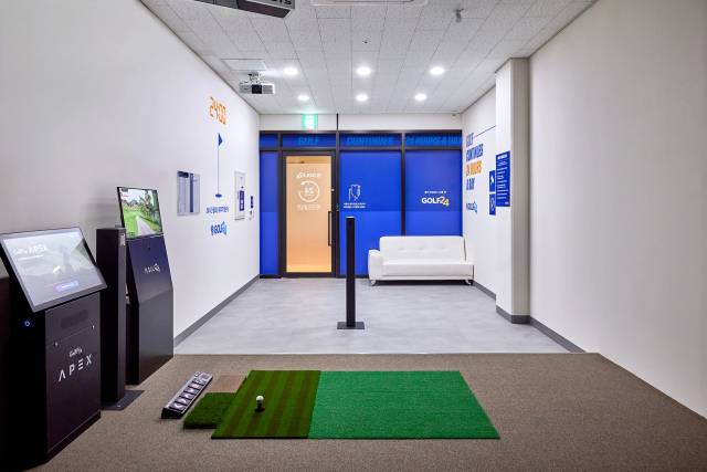 지티에스앤의 무인 스크린골프 연습장 ‘GOLF24’. 사진 제공=지티에스앤