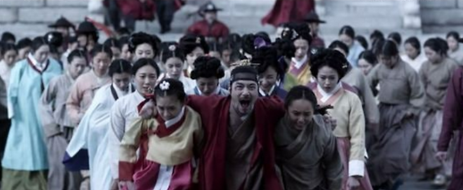 연산군은 채홍사를 통해 전국의 여인들을 모았다ⓒ영화 '간신'의 한 장면