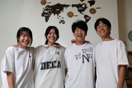 2024년 여름 강원 홍천군 해밀학교에서 수업이 진행되는 모습. 장진영 기자