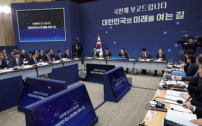 2025년 12월12일 이재명 대통령이 과학기술정보통신부·개인정보보호위원회 업무보고에서 발언하고 있다. ⓒ연합뉴스