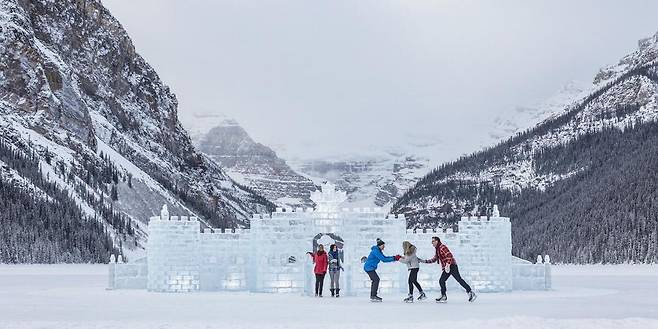 도시형 겨울 카니발 퀘벡 윈터 카니발 _캐나다 관광청 제공