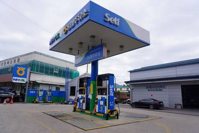 전북 순창군 쌍치면에 있는 유일한 주유소인 농협주유소. 차량 이용이 많은 농촌지역 특성상 주민들에게 꼭 필요한 시설이지만 농협주유소라는 이유로 농어촌 기본소득을 사용할 수 없다.