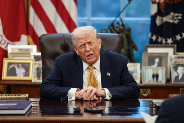 ▲ 14일(현지시간) 도널드 트럼프 미국 대통령이 백악관에서 <로이터>통신과 인터뷰를 가졌다. ⓒ로이터=연합뉴스