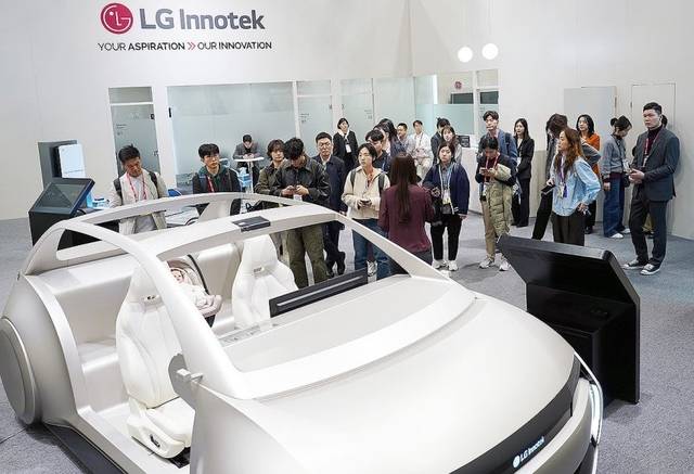 사진은 CES 2026 LG이노텍 모빌리티 전시관. LG이노텍 제공