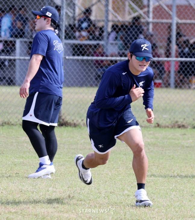 사이판에서 러닝 훈련을 하고 있는 김도영. /사진=강영조 선임기자