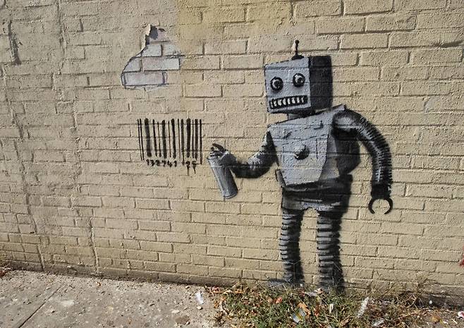 미국 뉴욕주 브루클린의 한 건물 외벽에 그려진 뱅크시 작품. 사진=루오코 가족/ 뉴욕포스트 캡처