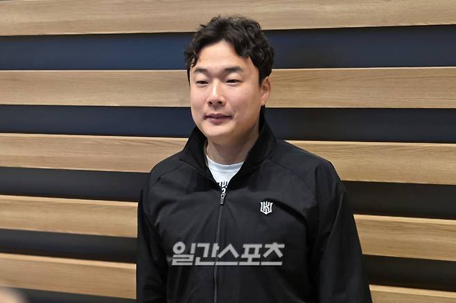 21일 인천공항에서 만난 KT 한승혁. 인천공항=윤승재 기자