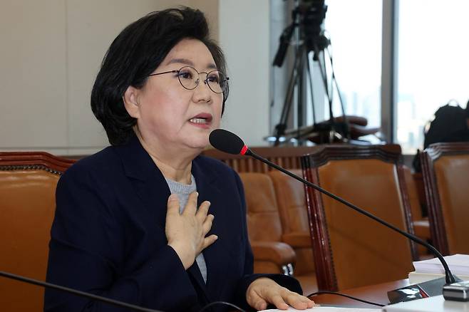 이혜훈 기획예산처 장관 후보자가 23일 오전 서울 여의도 국회 재정경제기획위원회 전체회의에서 열린 인사청문회에서 의원 질의에 답변하고 있다.(공동취재) 2026.01.23. 뉴시스