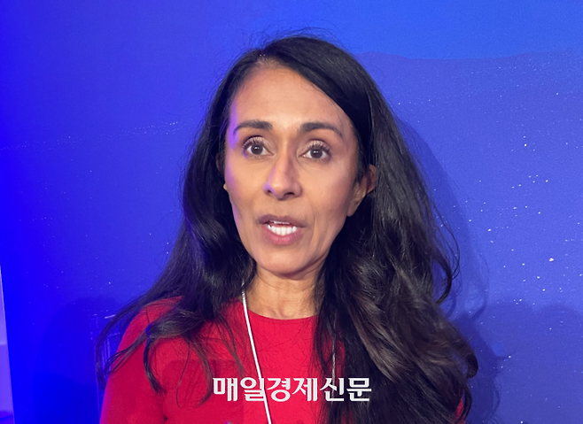 사라 말릭 누빈자산운용 CIO가 매일경제와 인터뷰하고 있다. 다보스 윤원섭 기자