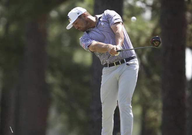 ◇디섐보는 올 시즌을 끝으로 계약이 만료되는 LIV 잔류 조건으로 5억달러 이상의 조건을 제시한 것으로 알려졌다. AP연합뉴스