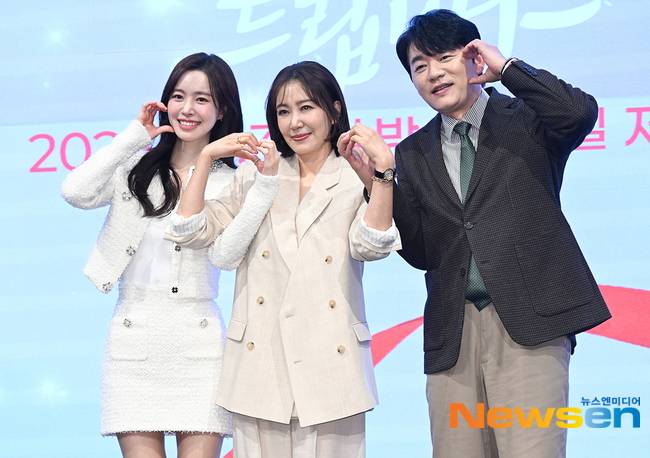 진세연, 유호정, 김승수