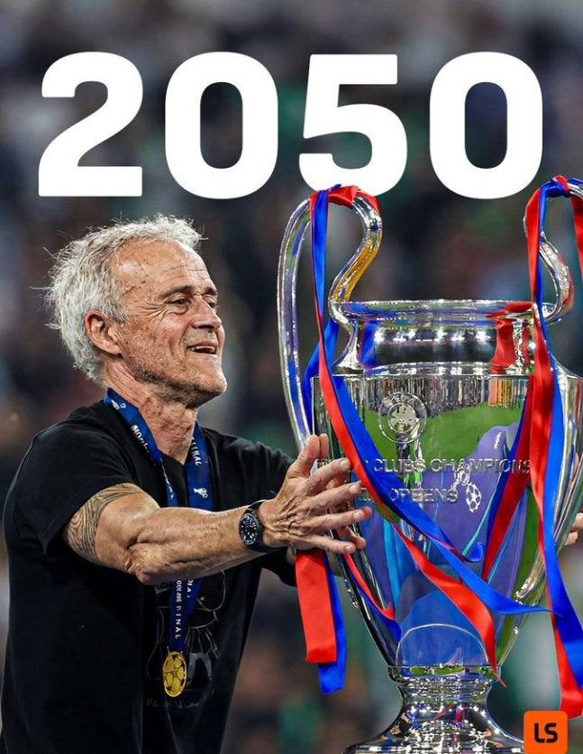 ▲ 이강인은 자신을 높게 평가하지만 로테이션 자원으로 분류하는 엔리케 감독의 종신 체제 아래 오래 남을 가능성이 갈수록 커지고 있다. 토트넘과 아틀레티코가 이강인을 향한 관심을 보였는데 엔리케 감독의 신뢰가 오히려 이적을 막고 있는 모양새다. ⓒ 라이브 스코어