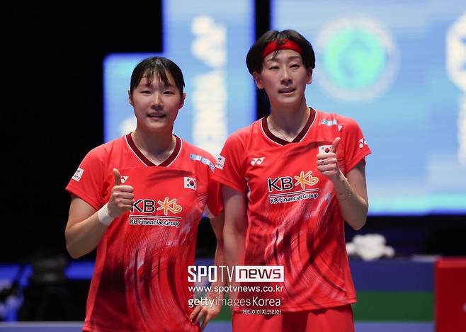 ▲ 이소희-백하나조는 지난해 연말 세계배드민턴연맹(BWF) 월드투어 파이널스 2025 여자 복식에서 일본의 후쿠시마 유키-마츠모토 미유를 꺾고 26년 만에 연속 우승을 이뤄낸 바 있다.