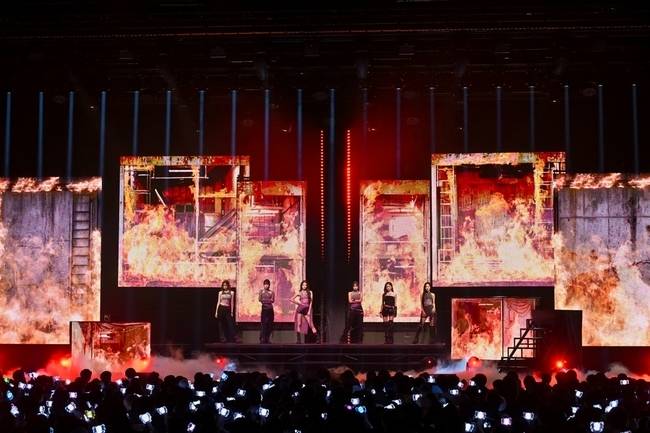 사진 = 웨이크원 제공