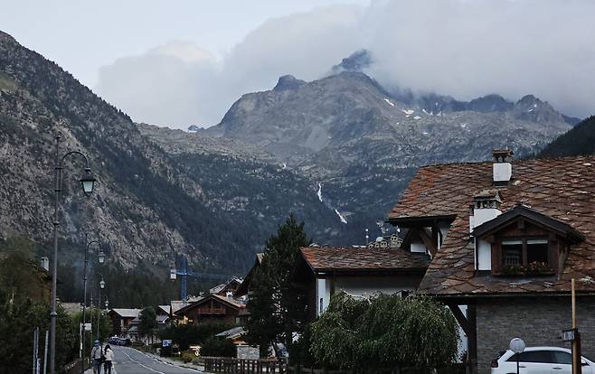 루토르 삼단 폭포. /박병원
