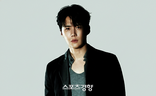 판타지오에 소속돼 있으나 차은우와 유사한 1인 기획사를 만들어 운영해온 것으로 드러난 배우 김선호. 경향신문 자료사진