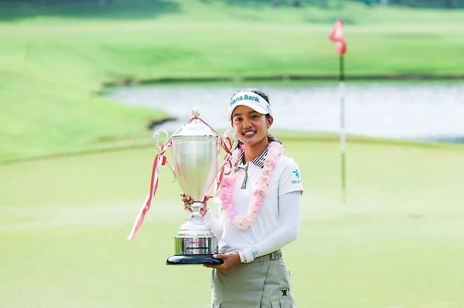 지난 1일 인도네시아 자카르타에 위치한 다마이 인다 골프클럽에서 막을 내린 KLPGA 2025-26 드림 윈터투어 두 번째 대회 인도네시아 여자오픈에서 우승한 짜라위 분짠. KLPGA