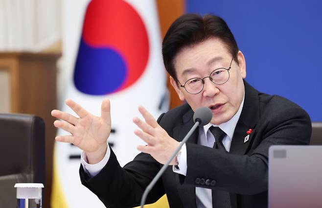이재명 대통령이 지난달 27일 청와대에서 열린 국무회의에서 발언하고 있다. / 사진=뉴시스