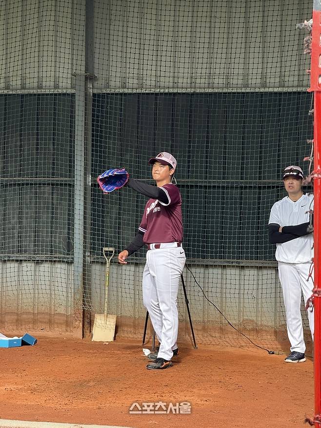 박준현이 불펜 투구에 임하고 있다. 가오슝 | 박연준 기자 duswns0628@sportsseoul.com