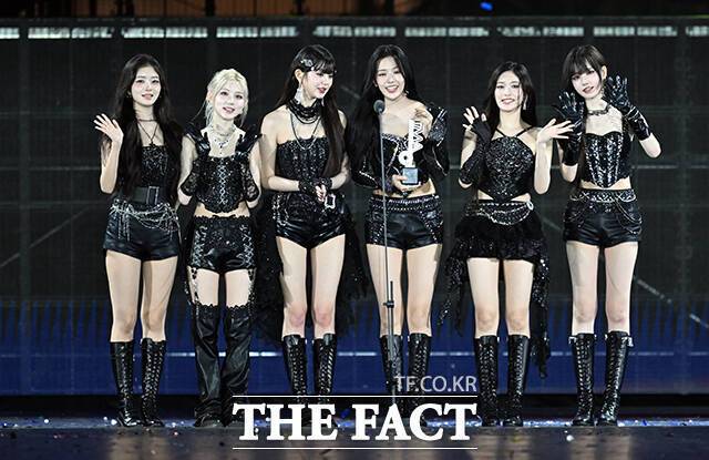 그룹 아이브가 '팬앤스타' 여스타 랭킹 10위에 올랐다. 남은 투표 기간 동안 순위가 오를지 기대된다. /팬앤스타/임영무 기자