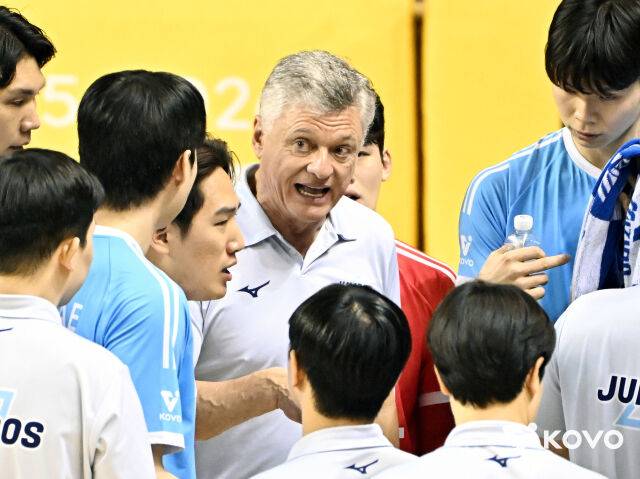 헤난 감독./KOVO