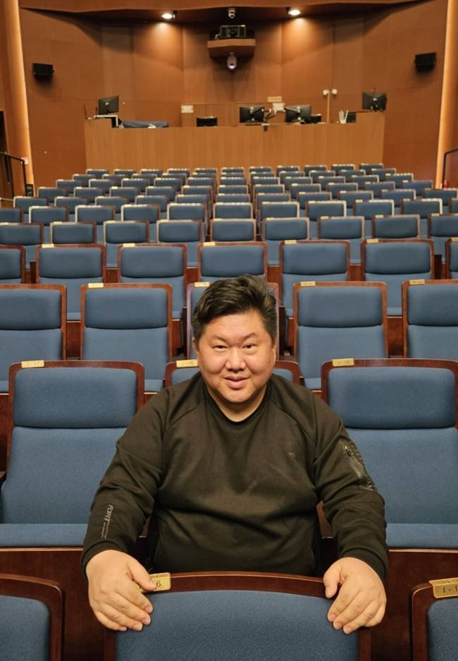 한상훈 함안문화예술회관 공연기획팀장. /유은상 기자