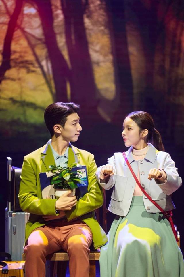 뮤지컬 ‘어쩌면 해피엔딩’ 공연 모습. 부산문화회관 제공