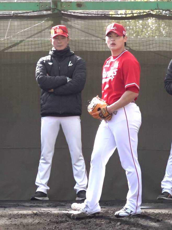 현재 SSG 미야자키 캠프에서 훈련 중인 조병현의 모습. SSG 제공