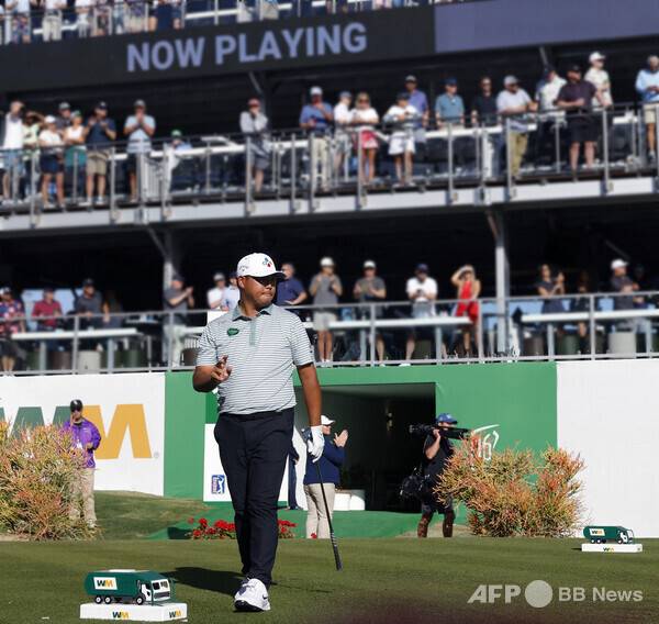 2026년 미국프로골프(PGA) 투어 WM 피닉스 오픈에 출전한 김시우 프로가 2라운드 16번홀에서 경기하는 모습이다. 사진제공=ⓒAFPBBNews = News1 (사진을 무단으로 사용하지 마십시오.)