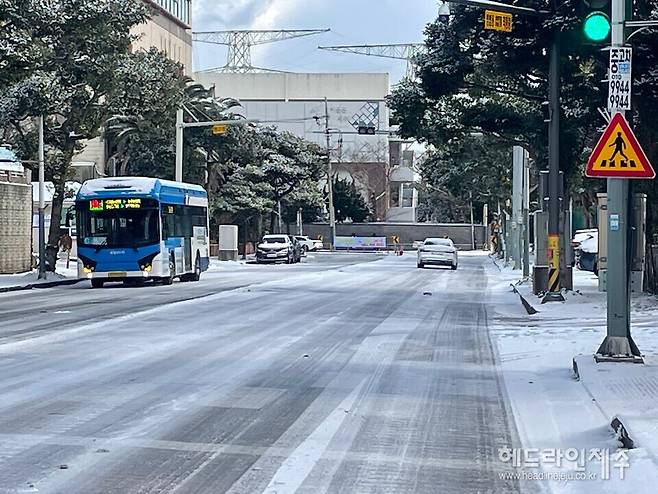 8일 오전 제주시내 거리. ⓒ헤드라인제주