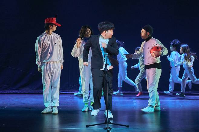 <이상한어린이연극 오감도>의 공연 모습. 국립극단 제공