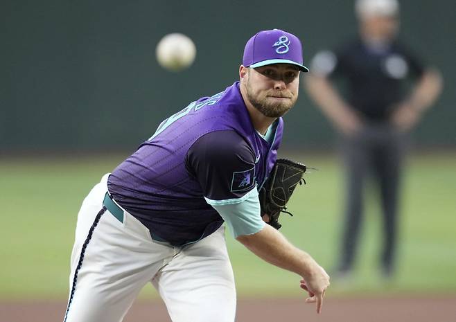 애리조나 다이아몬드백스 코빈 번스는 올해 7월 복귀를 목표로 재활 중이다. AP연합뉴스