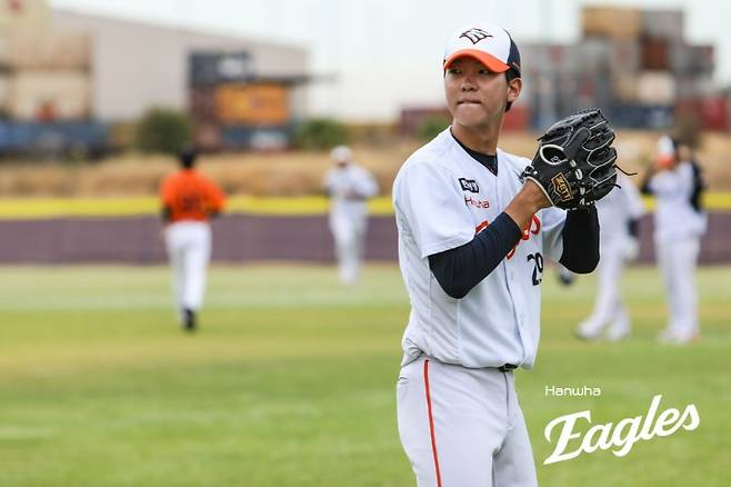 ▲ 더 좋아진 힘과 고교 시절의 밸런스를 조합한다면 큰 진전을 이뤄낼 수 있을 것으로 기대를 모으는 황준서 ⓒ한화이글스