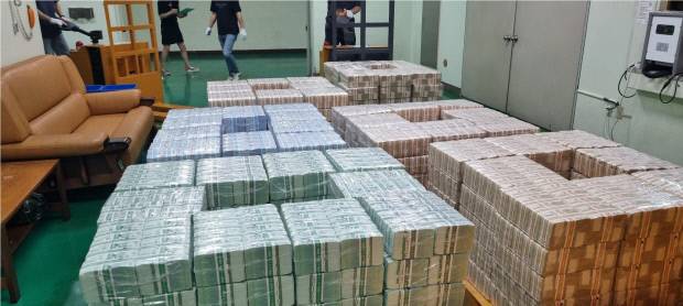 지난해 추석을 앞두고 한국은행 광주전남본부가 각 금융기관에 공급할 화폐를 배치한 모습.<한은 광주전남본부 제공>