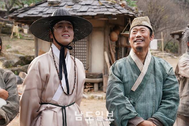 영화 '왕과 사는 남자' 스틸컷. /네이버 영화 제공